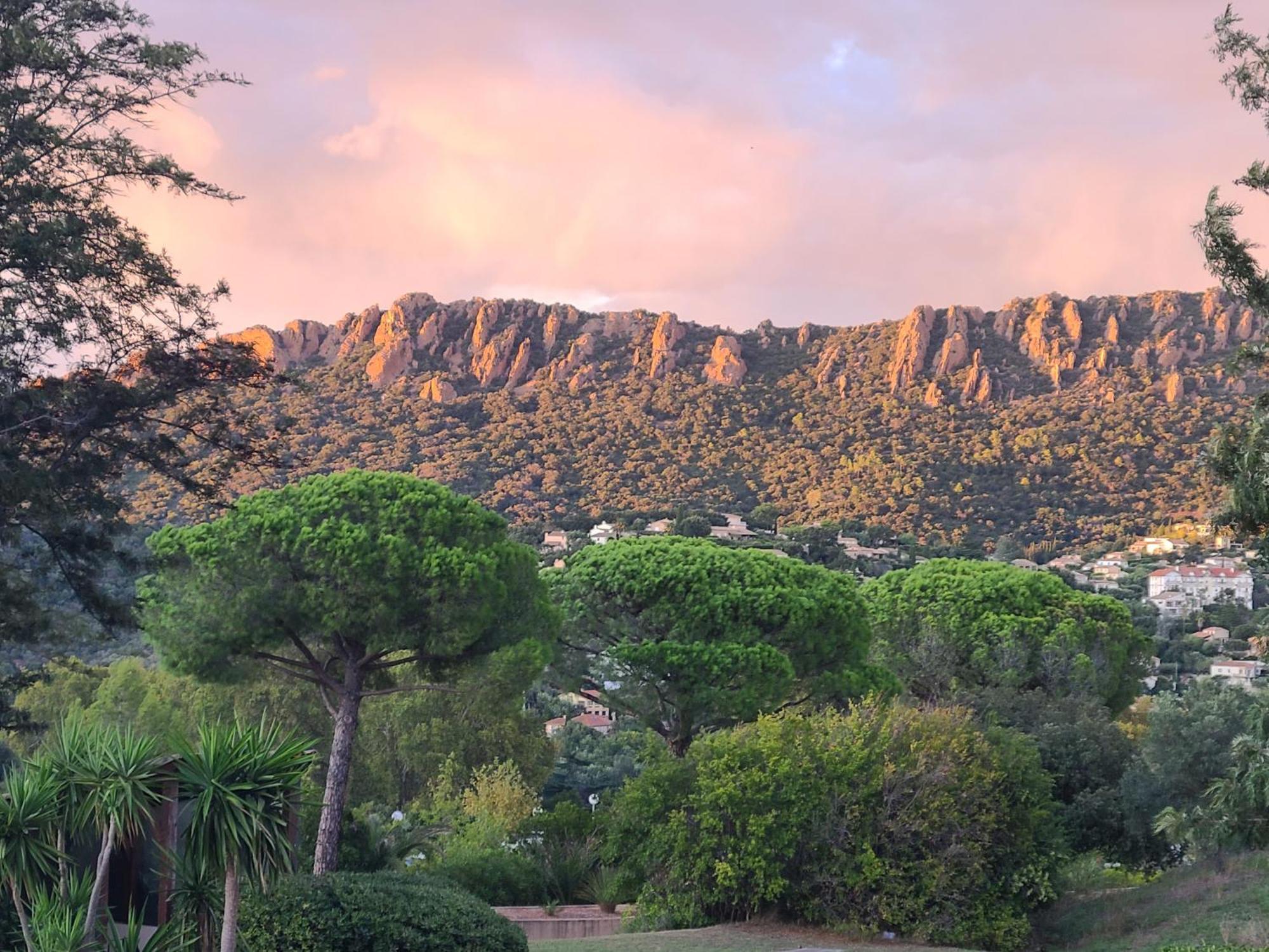 Evasion Nature A Cap Esterel Jardin, Mer & Golf Tout Confort Saint-Raphaël Extérieur photo
